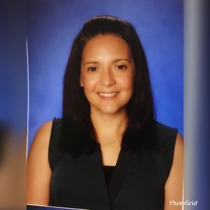 Meet your Posher, Zoila